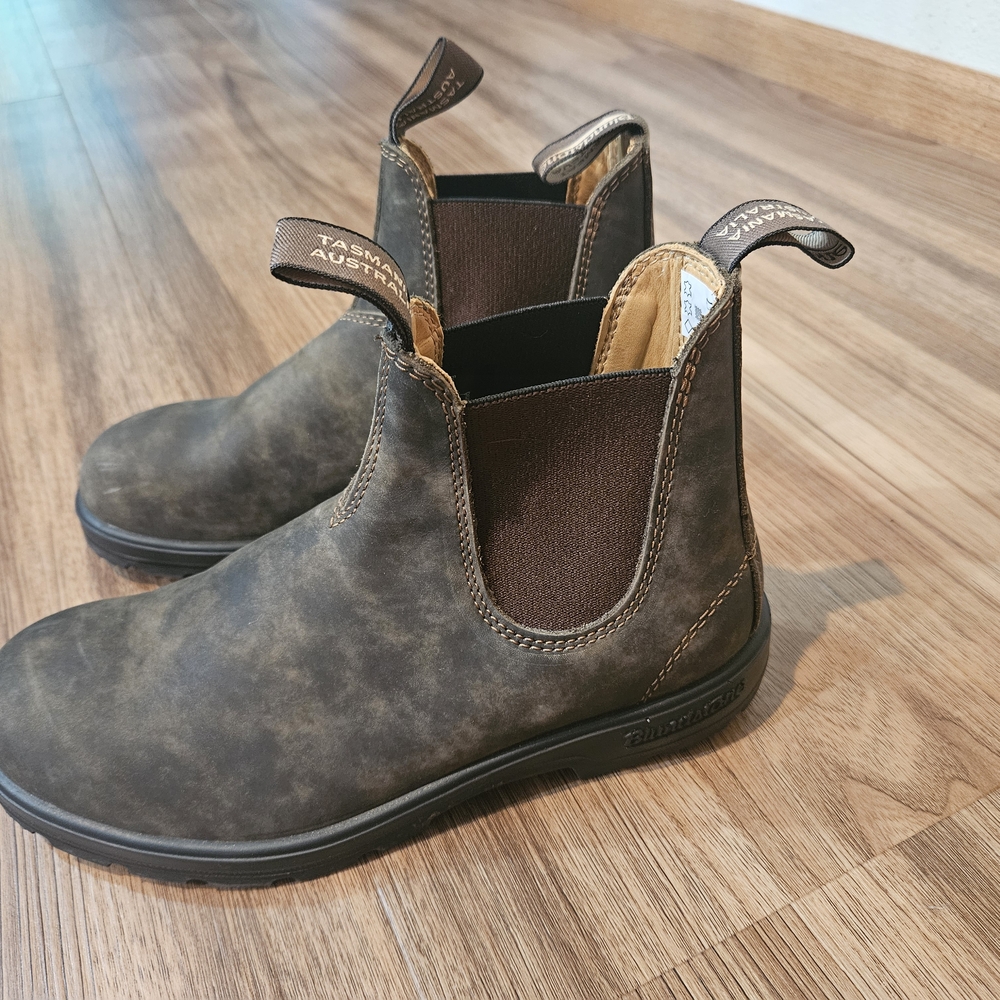 Blundstone Classic Brown Chelsea Boots Pull On Unisex - Picture 2 of 8